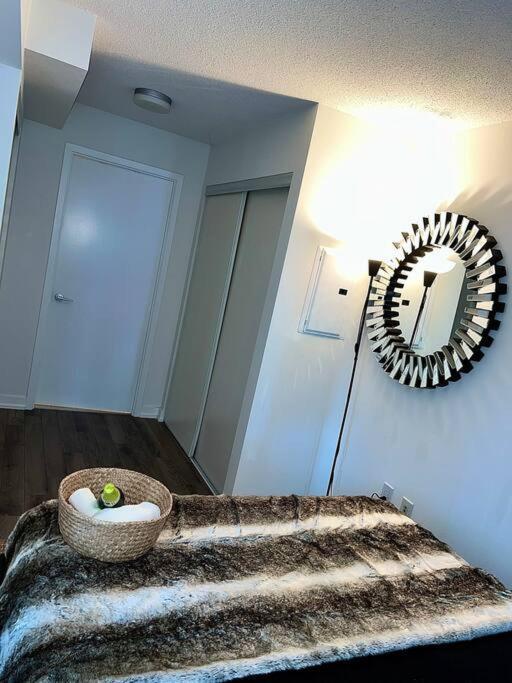 Luxurious Condo In The Center Of Downtown Toronto Kültér fotó