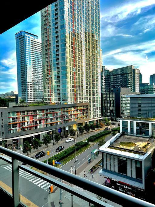 Luxurious Condo In The Center Of Downtown Toronto Kültér fotó