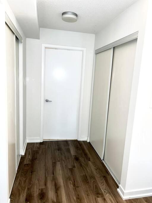 Luxurious Condo In The Center Of Downtown Toronto Kültér fotó