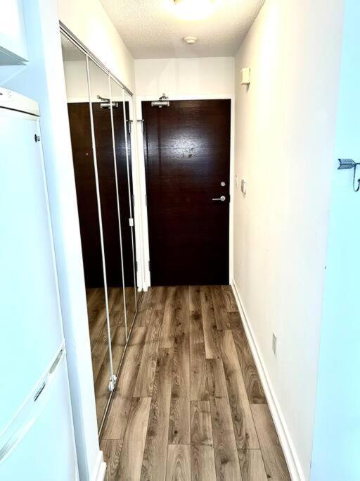 Luxurious Condo In The Center Of Downtown Toronto Kültér fotó